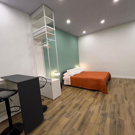 Aura Apartments Napoli Екстер'єр фото