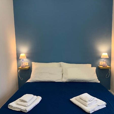 Aura Apartments Napoli Екстер'єр фото
