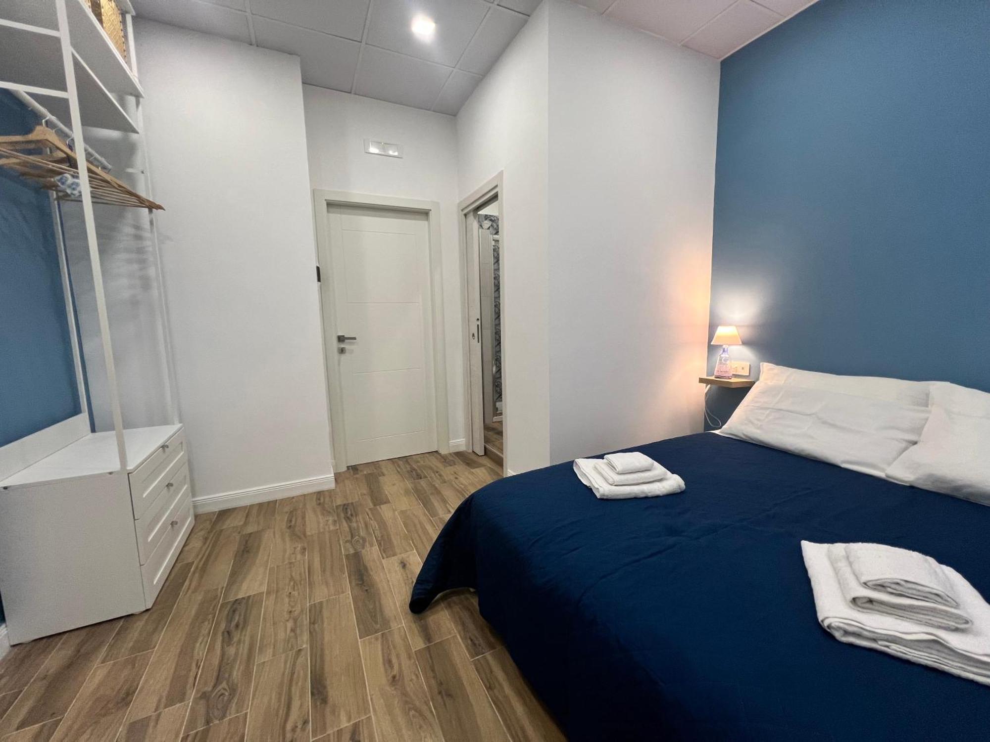 Aura Apartments Napoli Екстер'єр фото